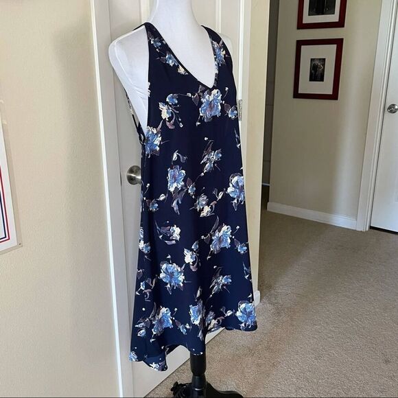 Leith Navy Floral Tank Dress Size Medium - Picture 2 of 10